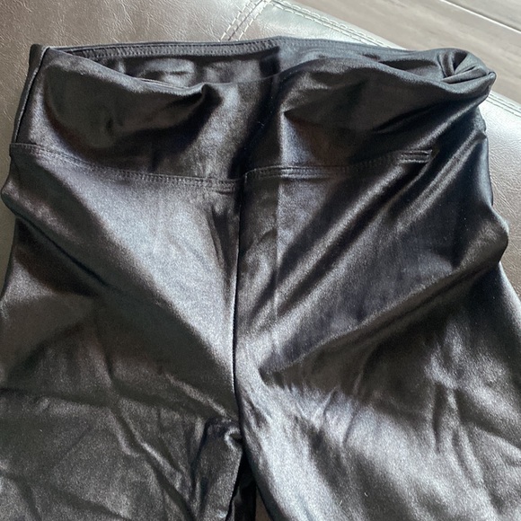 Koral high waisted legging - Picture 3 of 3